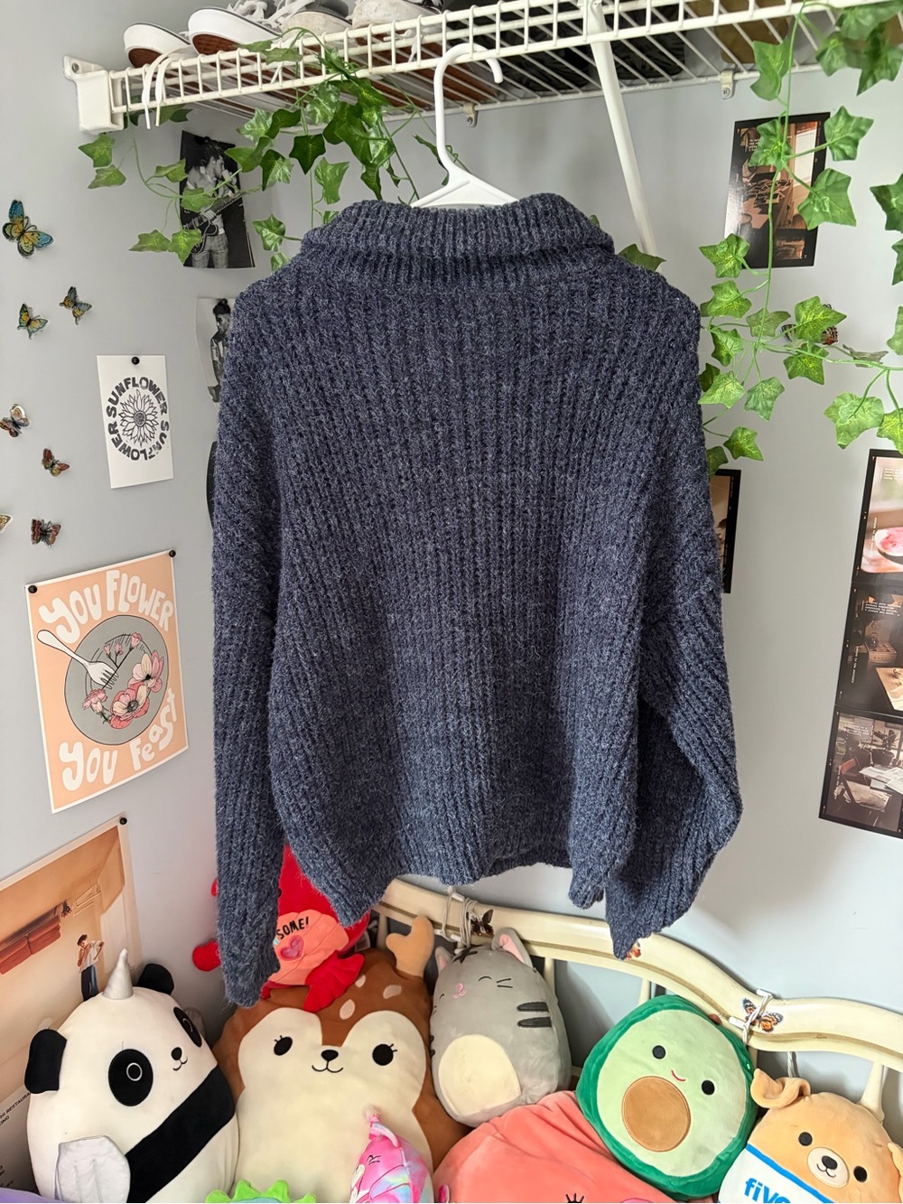 Dazy Less Sweater Zip-Up - Picture 4 of 6